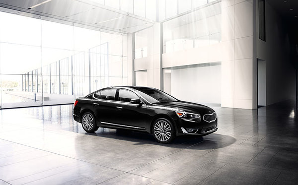 Les critiques de la Kia Cadenza 2016 sont sorties