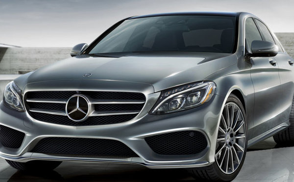 Mercedes-Benz Classe C 2019 versus Audi A4 : plus de versions, plus de choix