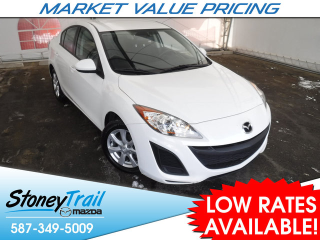 2011 Mazda Mazda3 GX - LOW MILEAGE!